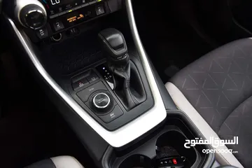  10 Toyota RAV4 XLE Hybrid 2019