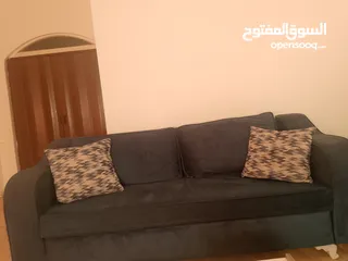  1 طقم كنب تفصيل بحاله جيده البيع