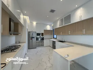  6 شقة مع سطح في الرياض حي عرقة