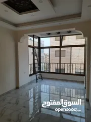  16 شقة للبيع في ام اذينة