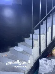  7 محل للبيع بخلو في ابو نصير بإيجار مميز جداً
