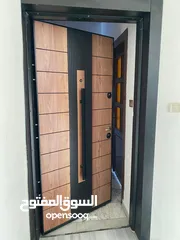  1 شقة مجددة بالكامل - الرابية - 3نوم1ماستر - بإطلالــــه مميزة - قرب الخدمات العامة