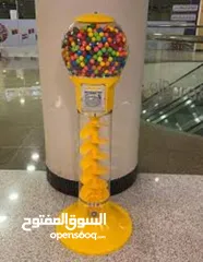  23 ماكينات مصاص و علكة وطابات هدايا و هزازات بالعملة