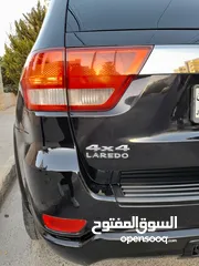  9 Jeep Grand Cherokee 2011                                                          Laredo 4x4