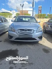  8 هونداي فيرنا 2010 للبيع لون سلفر ليست بحاجة إلى أي صيانة اقتصادية جدا