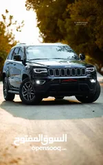  3 JEEP GRAND CHEROKEE  EXCELLENT CONDITION  2019  BLACK