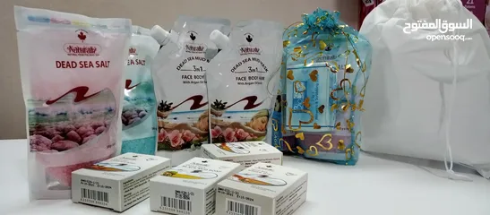  7 بكج منتجات البحر الميت مكون من 4 قطع طينه البحر املاح البحر صابون البحر بكج هديه هدايا هدية