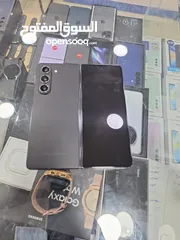  2 Samsung Z fold 5 256 بحالة الوكالة بسعر