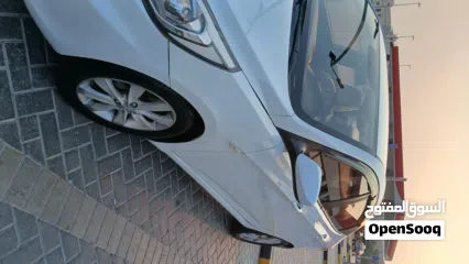  2 Hyundai Accent 2017 in excellent condition