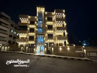  2 شقق ط2 او3 للبيع في الجبيهة ابو العوف عمارة على شارعين تشطيبات فخمة مساحة 177م