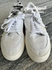 3 Off-white Low vulcranized sneakers Real from Bloomingdale’s with authentication used 1 time
