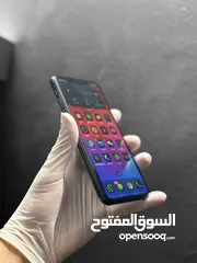  2 iPhone 11pro max اقرأ الوصف جيداً