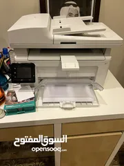  3 طابعات hp  / Laser Jet  + مكتب