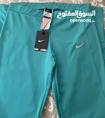  3 بنطلون رياضة ماركة Nike وارد تركيا لون مميز ..