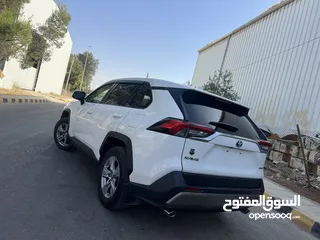  5 تويوتا RAV-4 2022 ليثيوم
