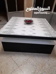  1 طاولة وسط تفصيل مش تجاري للبيع