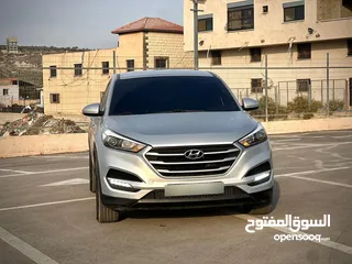  5 هونداي توسان/2017  فل بدون فتحة سقف 4x4