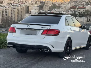  11 Mercedes E200 Avantgarde  AMG Kit original Sport package  2016 Full options  وارد شركة غرغور