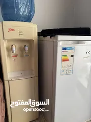 8 اثاث بيت كنب وغرف نوم تخت خزانة مكتب كرسي مكتب طاولات شاشة 55 وشاشة 32 فريزر ثلاجة غسالة جلاية كولر
