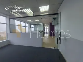  6 مكتب في منطقة راقية للايجار في ضاحية الامير راشد بمساحة بناء 190م