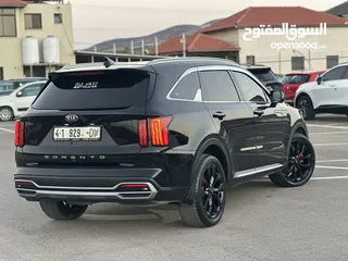  17 كايا سورينتو /2020 فل الفل  فتحة سقف بانوراما  2x4 ///200Hp  ديزل  2200cc  فل الفل مسكر بلاك