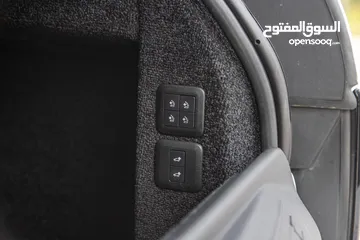  16 2019 Range Rover vogueرينج روفر فوج 2019 شاشات خلفيه اعلى صنف و مرشات كهرباء و 5 كاميرات عداد قليل
