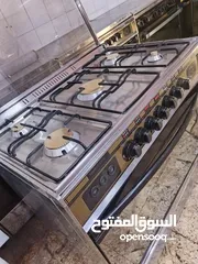  6 غاز يونيفرسال ايطالي