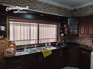  6 شقه للبيع الجبيهه إسكان المخابرات مقابل قصر الاميره بسمه
