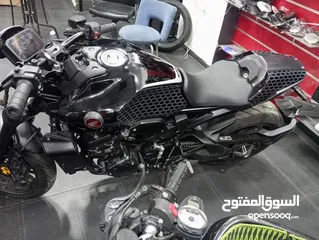  5 هوندا CB1000R موديل 2023
