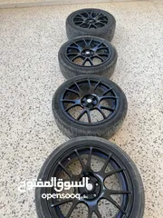  2 بيركب على القولف وعلى تويوتا بريوس
