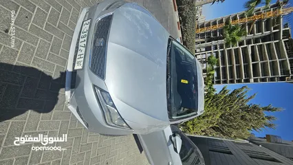  4 سيات يكنين