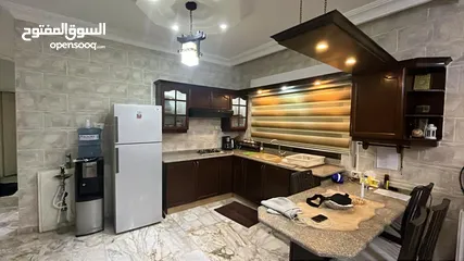  13 شقه لايجار في دير غبار