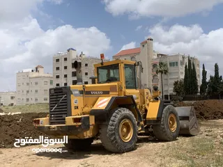  4 جرافات + حفار للايجار