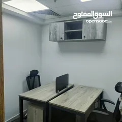  8 مكتب اداري