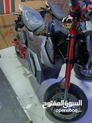  6 اسكودر كهربائي