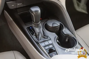  17 Toyota Camry Gle 2024  السيارة وارد و كفالة الشركة و قطعت 16,000 كيلو