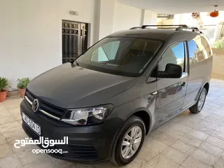  2 VW caddy 2017 in very good condition special color
