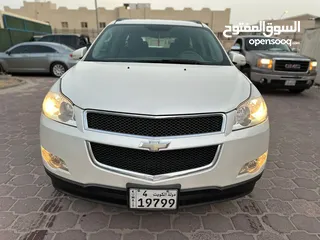  4 Chevrolet Traverse LT 2012