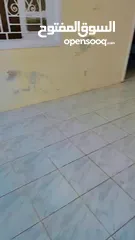  7 شقه ارضيه مع حديقه للبيع