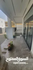  25 شقة جديدة حجم كبيرة نص تشطيب للبيع في مدينة طرابلس منطقة رأس حسن  بعد كباب العريبي علي يمين