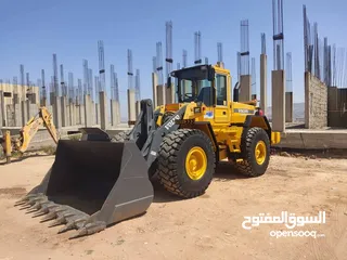  3 لودر فولفو 120 سي