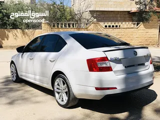  5 اوكتافيا 2016
