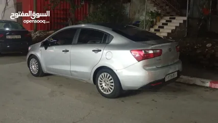  7 كيا برايد 2013اصل برايفت مطور 1400 بنزين  السيارة منفوضة بالكامل ولا ناقصها برغي  اقتصادية  اوتوماتك