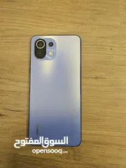  10 شاومي 11 lite للبيع بحالة ممتازة مع كامل أغراضه