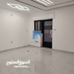  12 شقة أرضية فاخرة للبيع في تلاع العلي  - قرب دوار الواحة 95م مع ترس امامي تشطيب سوبر ديلوكس لم تسكن