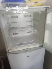  3 ثلاجة شارب للبيع