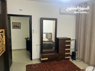  8 توجد الشُقة في عمارة الكريم الماصيون بجانب محطة الهدى للمحروقات - شارع فندق جراند اوشن