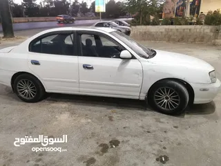  1 هيونداي افانتي xd 2000