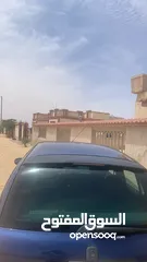  7 رينو كليو لون ازرق