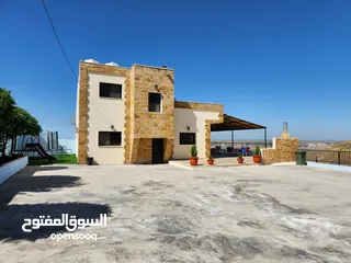  1 شاليه غرفتين نوم افخم اطلالة على سد الوحدة (20 دقيقة شمال اربد)